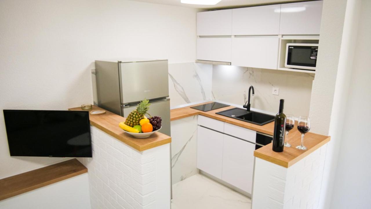 Peaceful & Sunny Apartments トロギール エクステリア 写真