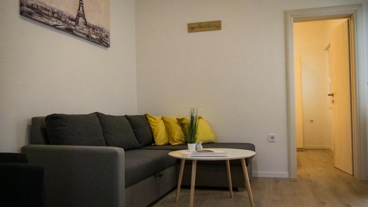 Peaceful & Sunny Apartments トロギール エクステリア 写真