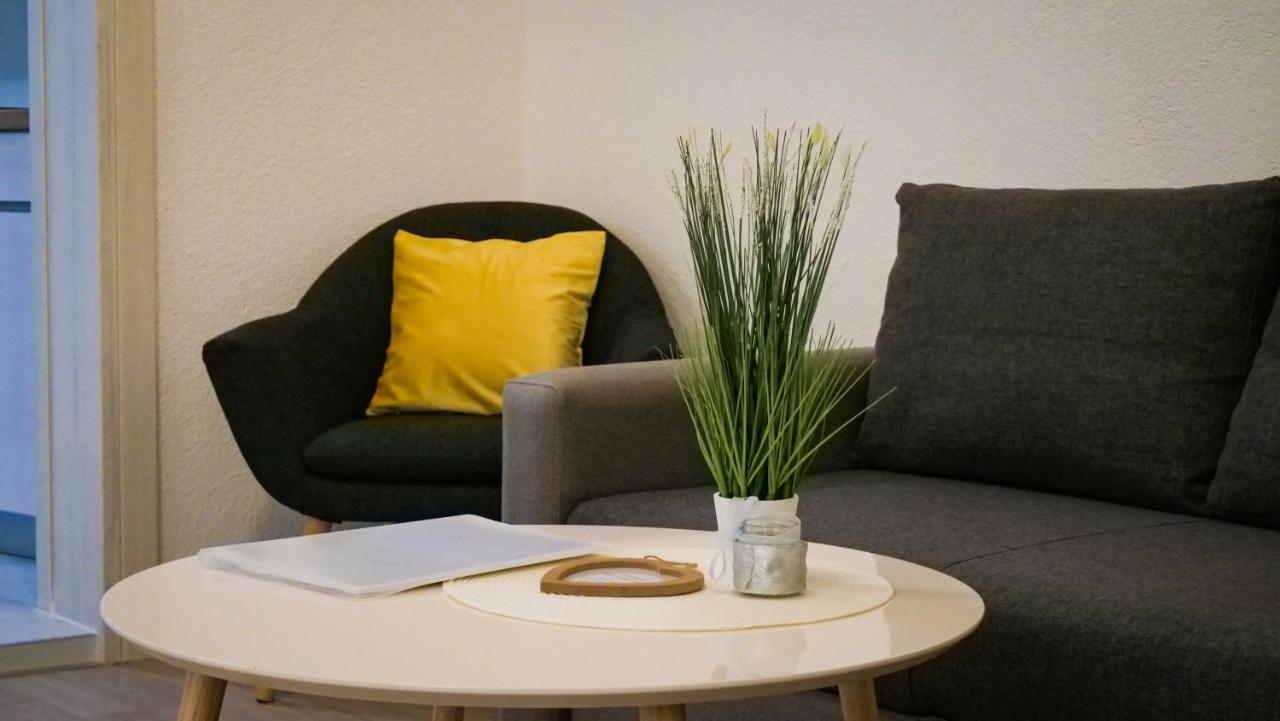 Peaceful & Sunny Apartments トロギール エクステリア 写真