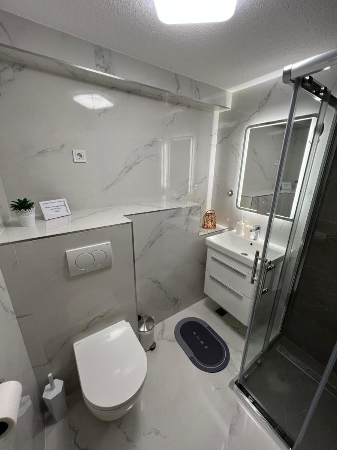 Peaceful & Sunny Apartments トロギール エクステリア 写真