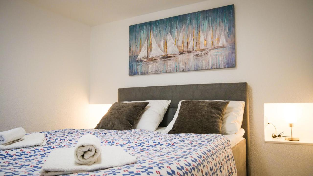 Peaceful & Sunny Apartments トロギール エクステリア 写真